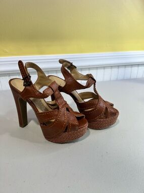 LC Lauren Conrad Brown Leather Platform T-Strap Heels
